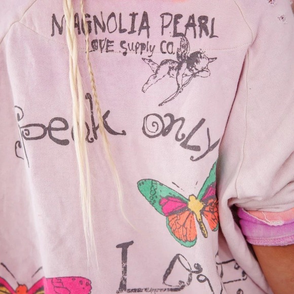 Magnolia Pearl Long Sleeve Sweatshirt Love Floral Rose Pink Distressed NWT - Picture 7 of 8